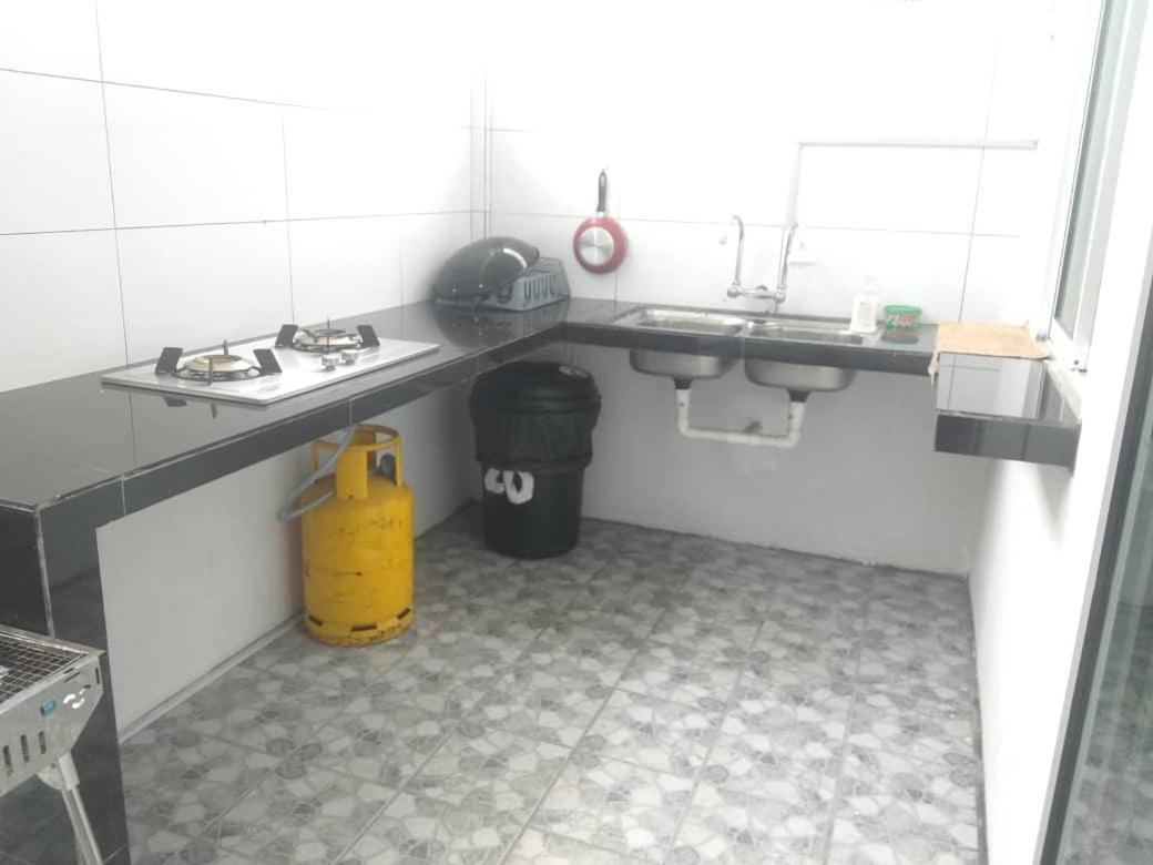 Nj_Homestay@Kkia/Petagas Kk Kota Kinabalu Ngoại thất bức ảnh